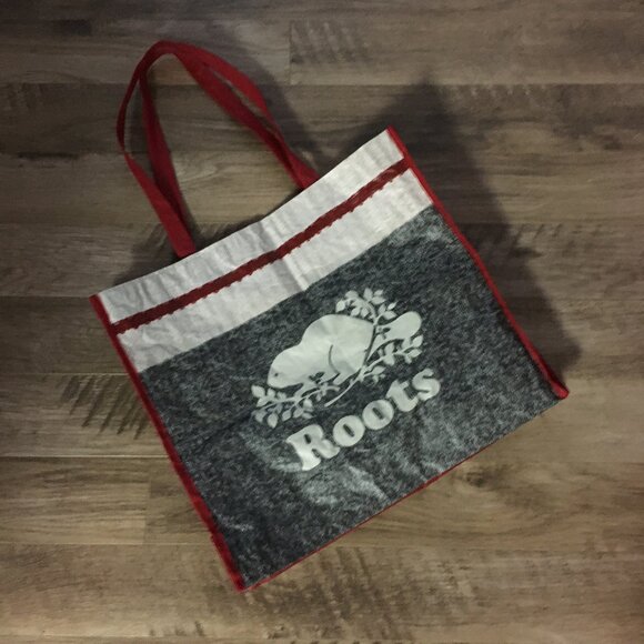 Roots Large Traditional Cabin Sock Reusable Bag - Picture 4 of 7